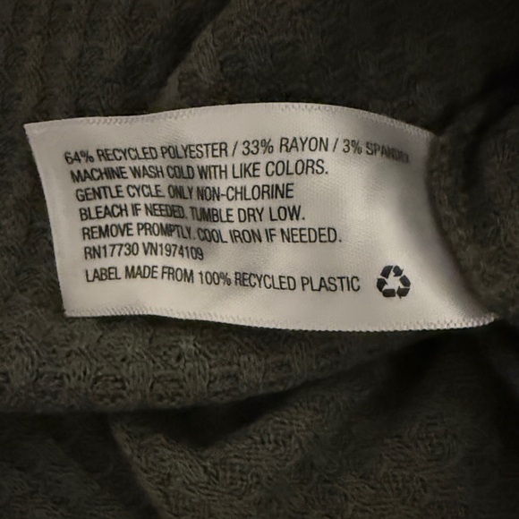 Wild Fable Soft, Hooded, Drop Shoulder Waffle Knit Pullover,Olive Green,Medium - Picture 10 of 10